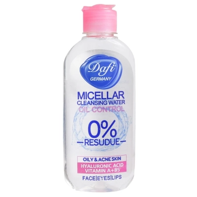 محلول میسلار واتر مناسب پوست های چرب دافی